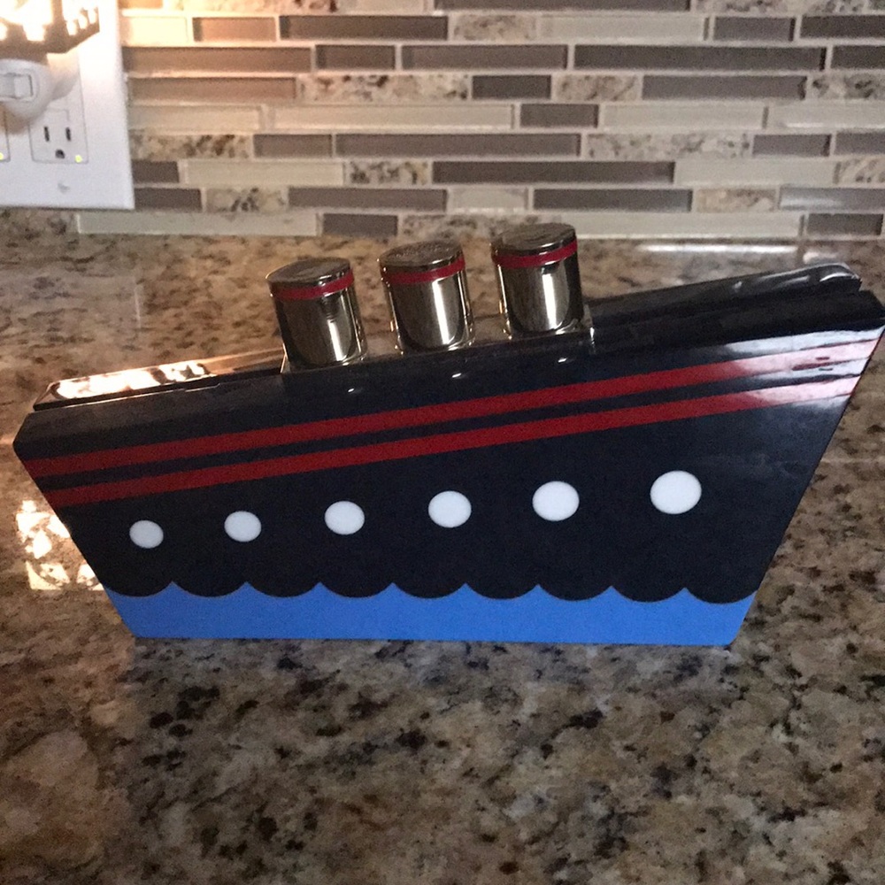 Kate spade boat clutch.